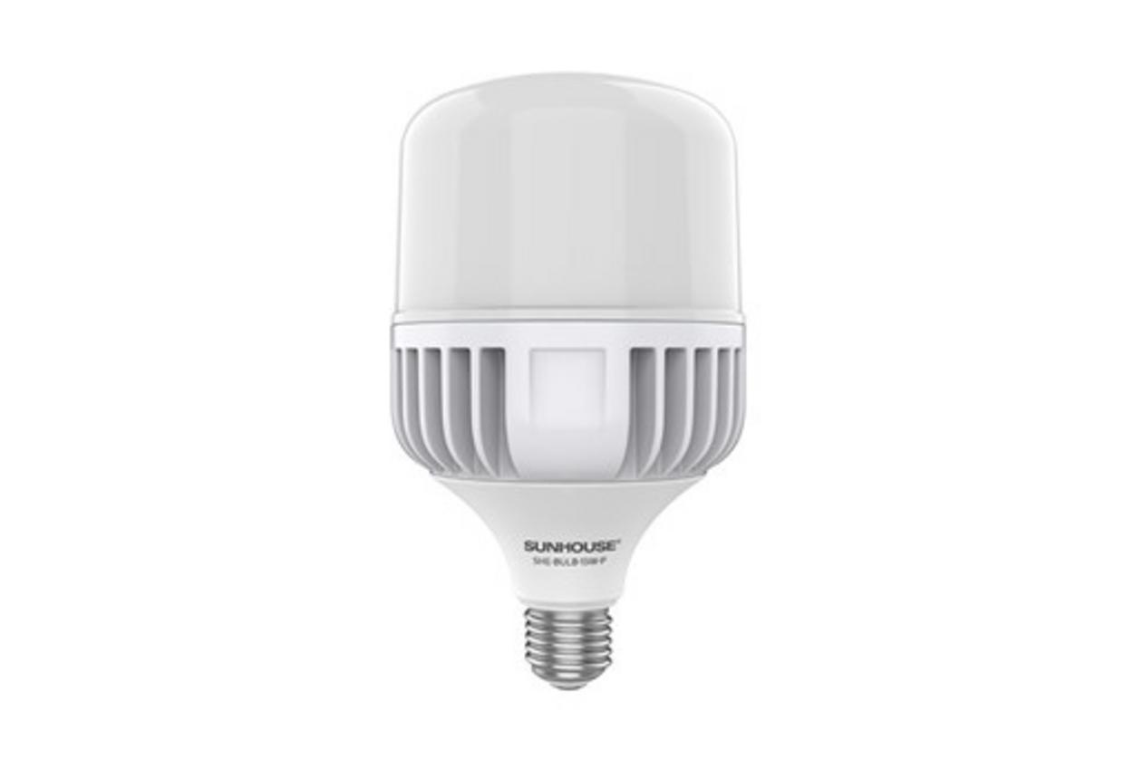 BÓNG ĐÈN LED TRỤ NHÔM PLUS SUNHOUSE SHE-BULB-15W-P - hero shot in living room.