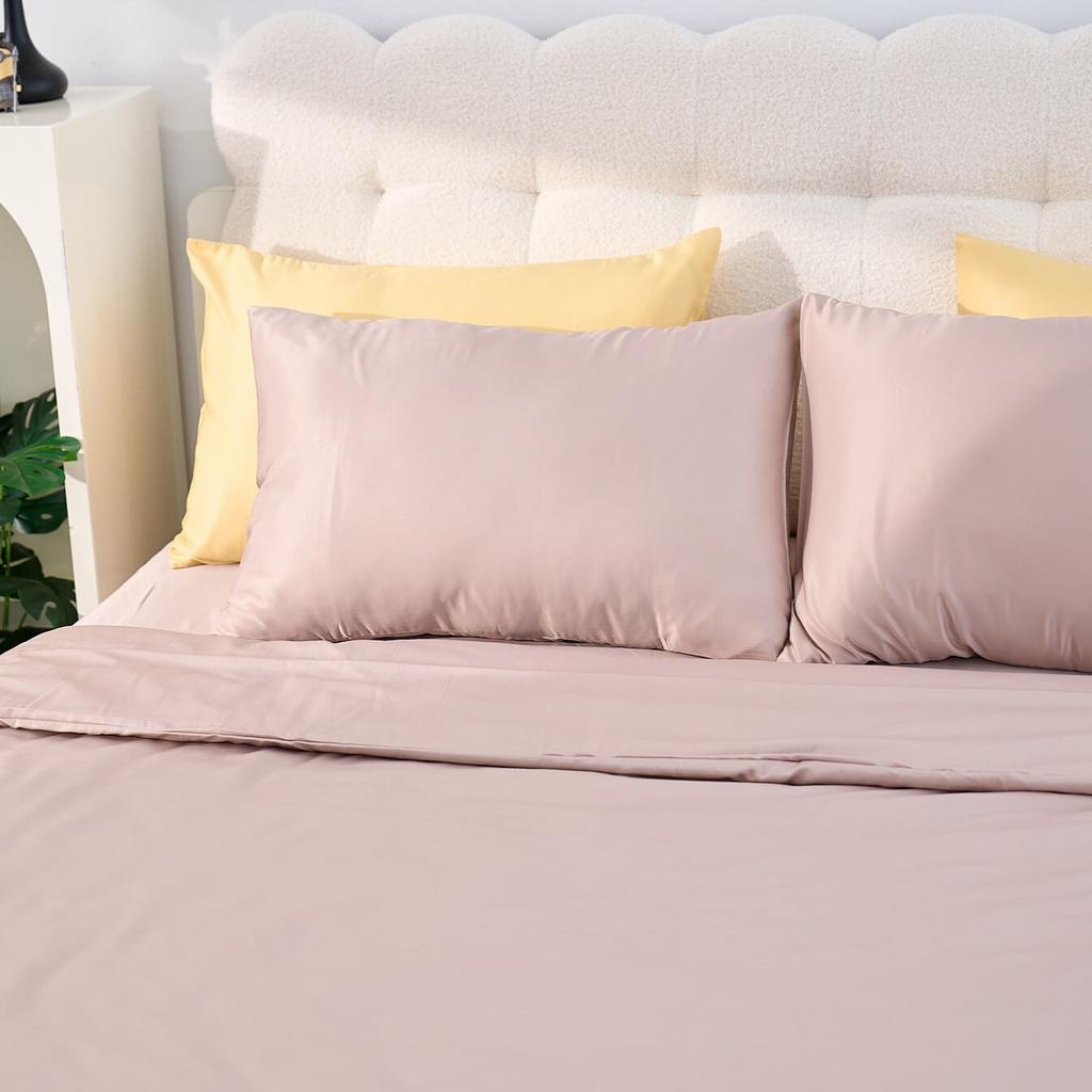 Hướng dẫn giặt & bảo quản để giữ màu và form.