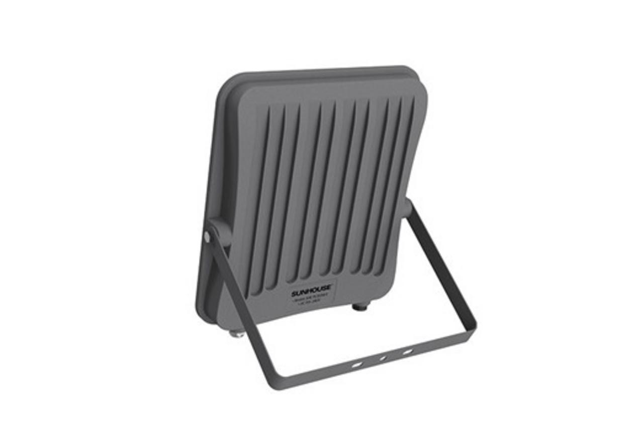 Tiêu chuẩn IP66 cho phép hoạt động an toàn ngoài trời.