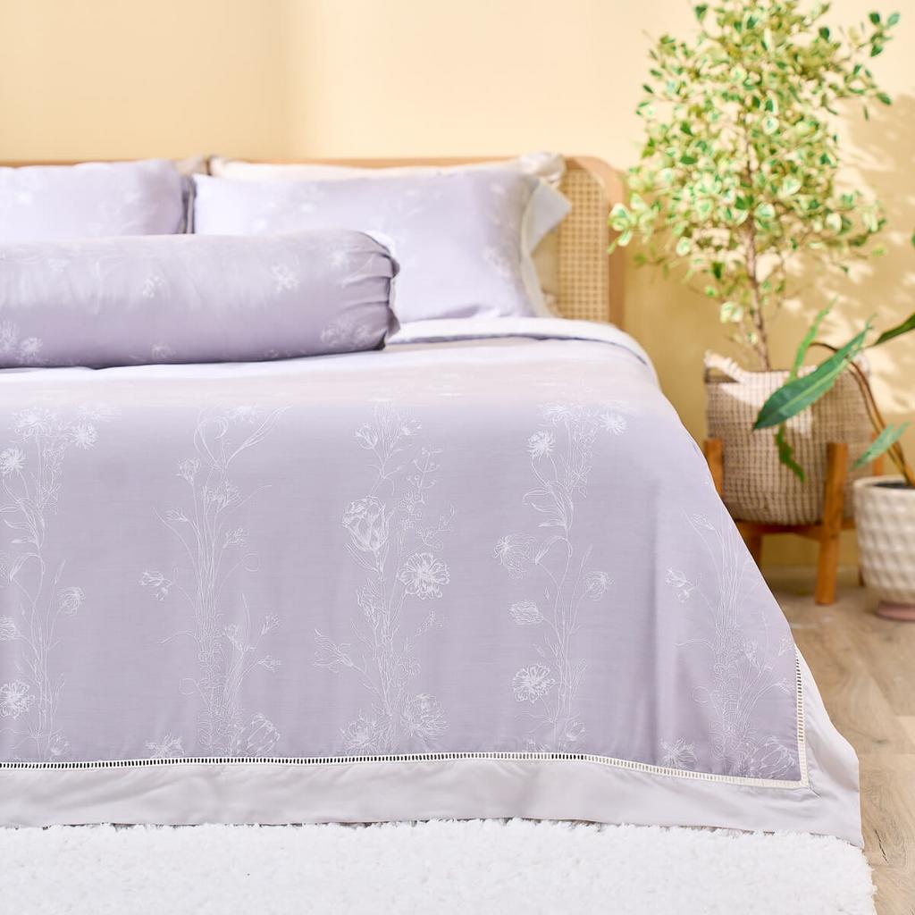 Công nghệ Nano kháng khuẩn bảo vệ bề mặt vải.