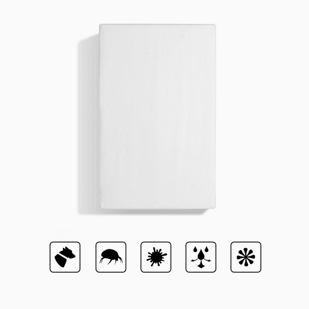 Vải co giãn 4 chiều StretchWick® ôm sát, không xô lệch.