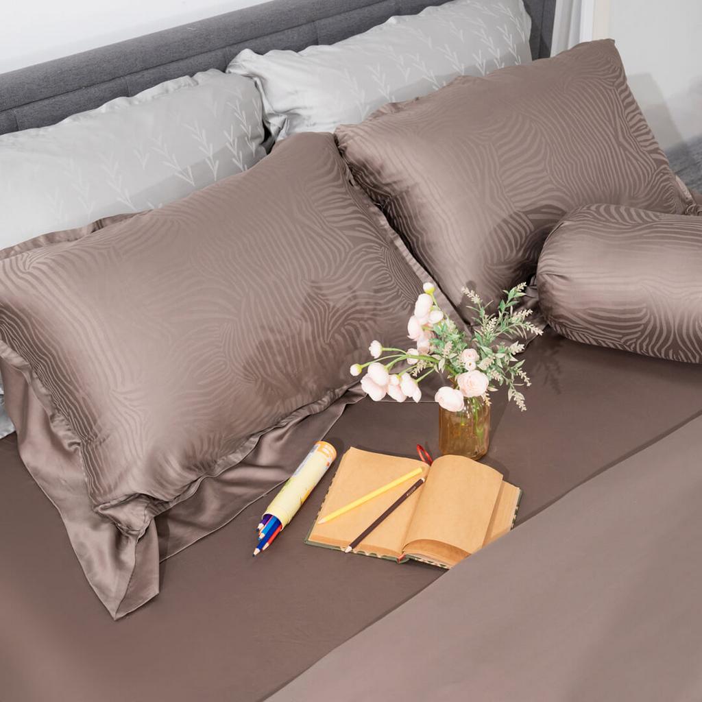 Cận cảnh vải Tencel Jacquard 60s — thoáng khí, bề mặt mịn.