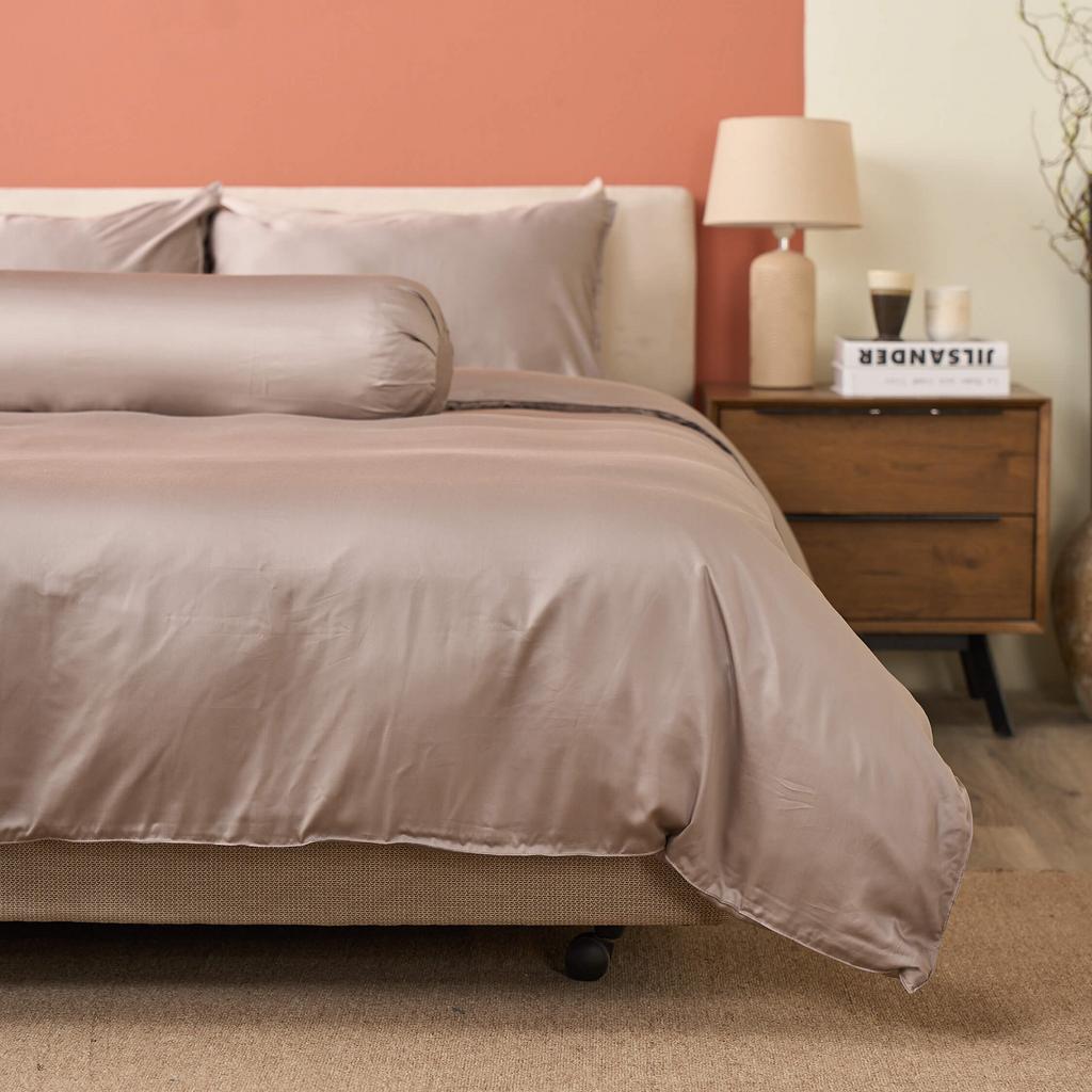 Ga chun chần ôm nệm — giữ form, dễ sử dụng cho nệm dày đến 35cm.