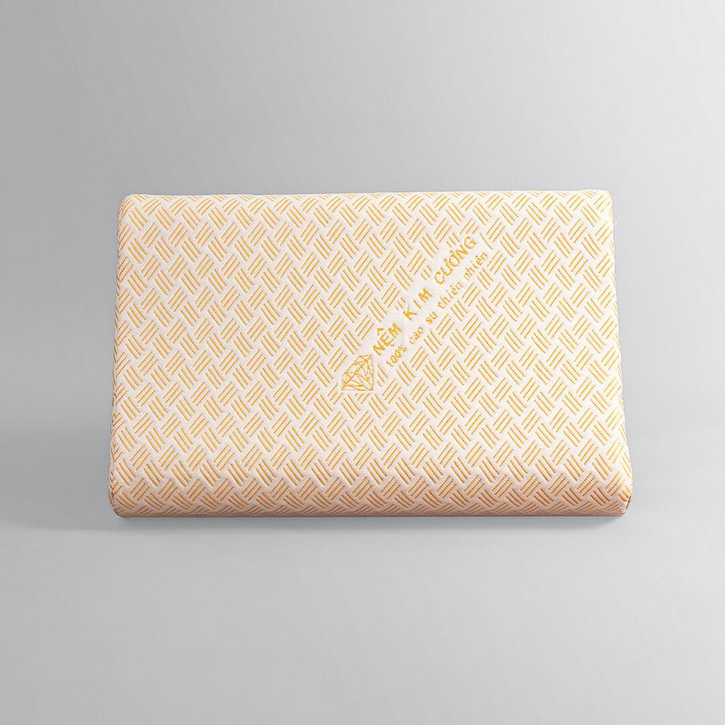 Thiết kế Siny B ôm sát đường cong cổ — giảm áp lực và hỗ trợ hô hấp.