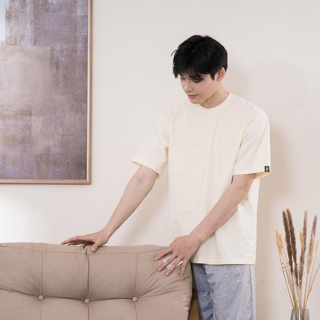 Màu xám trung tính — dễ phối nội thất.