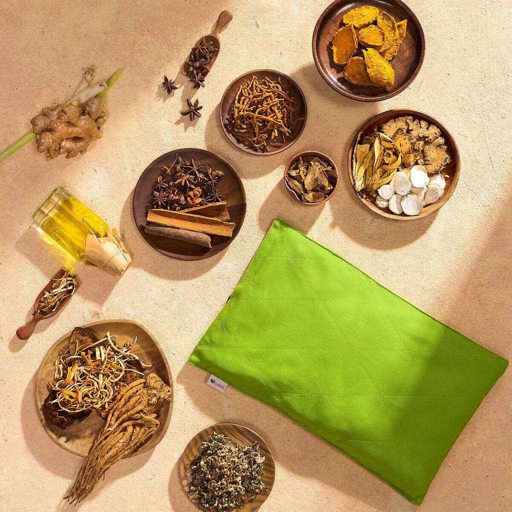 Túi thảo dược 100% thiên nhiên — mùi thơm trị liệu, hỗ trợ thư giãn.