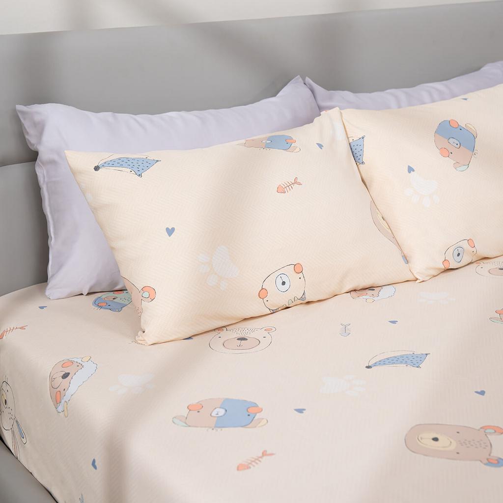 Ảnh cận cảnh sợi vải 55% Tencel + 45% Polyester, phô diễn độ mịn và độ rủ của vải.