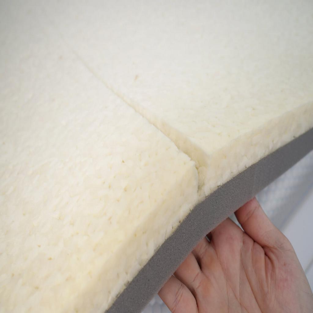 Vải iCOOL — bề mặt làm mát cho người hay nóng ban đêm.