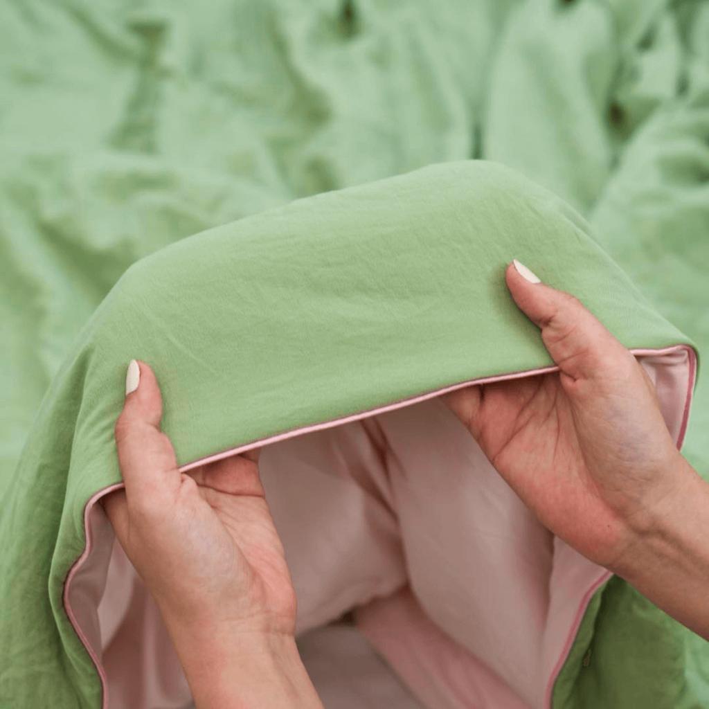 Mặt Washing Cotton: mềm mịn, thoáng khí, thân thiện da.