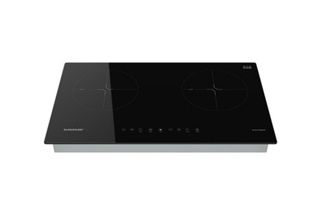 Bếp đôi Sunhouse SHB8100 — lắp âm gọn gàng, nấu nhanh, dễ vệ sinh.