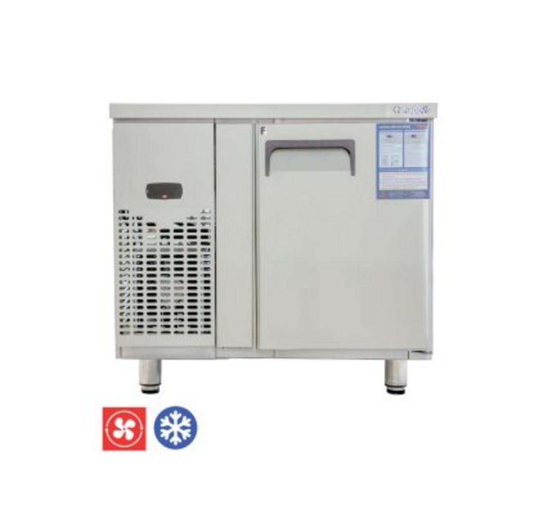 Bàn đông Happys HWI-900TF: mặt bàn inox kiêm bàn chuẩn bị, ngăn đông dung tích 160L.