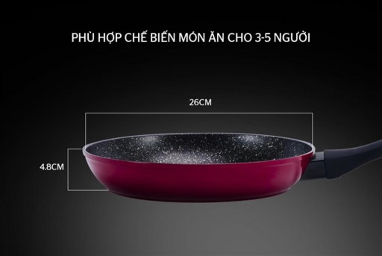 Chảo Sunhouse SFP26B (26 cm) — nhìn rõ lớp đá hoa cương & tay cầm an toàn