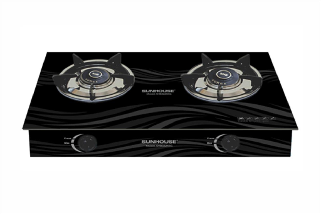 Bếp gas dương kính SUNHOUSE SHB3226SG — thiết kế sang trọng, phù hợp bếp gia đình Việt.