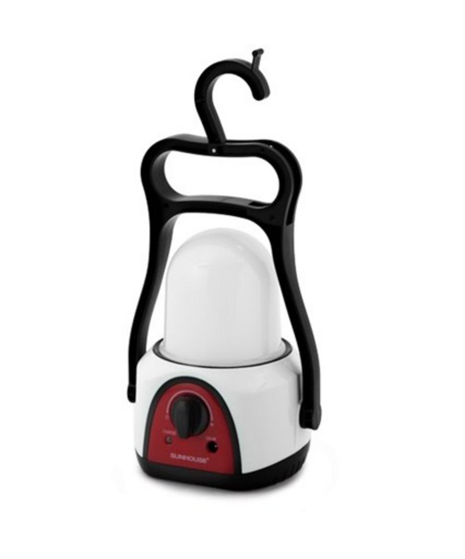 Đèn tích điện 360 SUNHOUSE SHE-6848LA — sáng 360°, dễ treo, dễ mang theo.