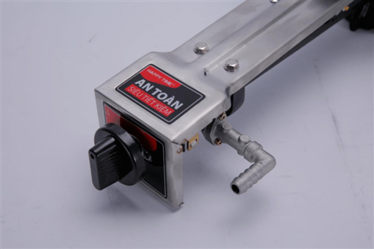 Hệ thống đánh lửa Magneto — bền, không cần pin, phù hợp bếp thương mại.