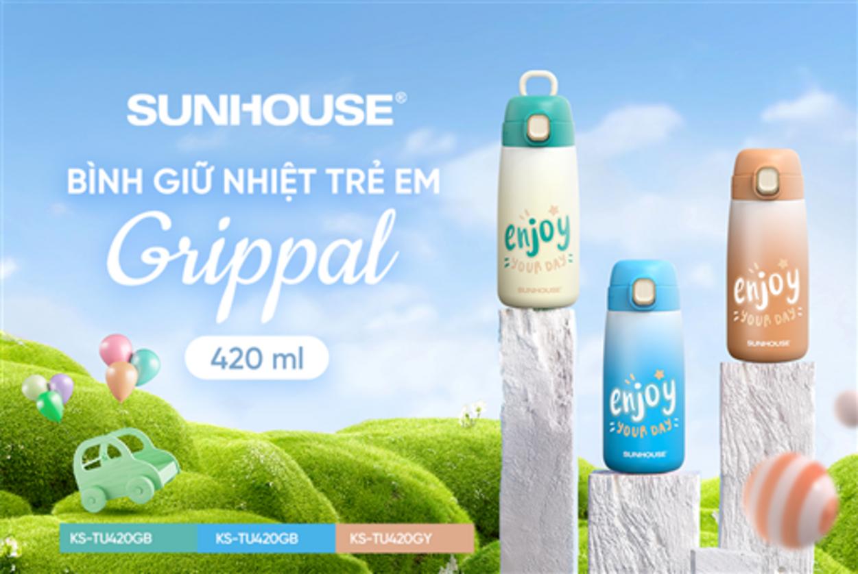 Nắp kín và miệng uống thiết kế cho bé — chống tràn, dễ bật.