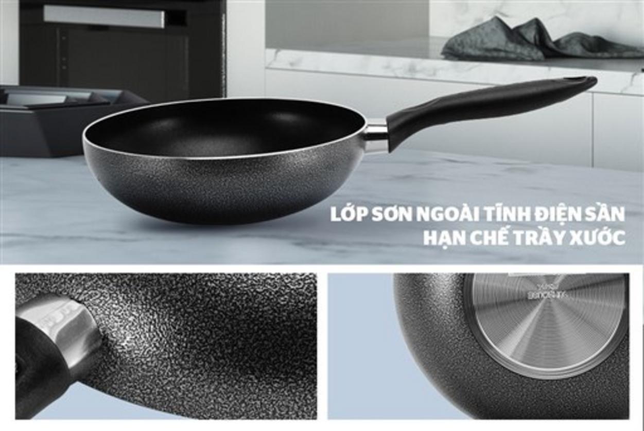 Tay cầm nhựa chịu nhiệt, đinh tán an toàn — thao tác nhẹ nhàng.