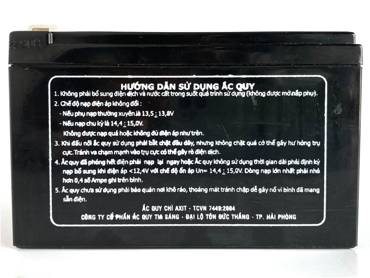 Cấu trúc AGM bên trong giúp ắc quy kín khí và miễn bảo dưỡng.