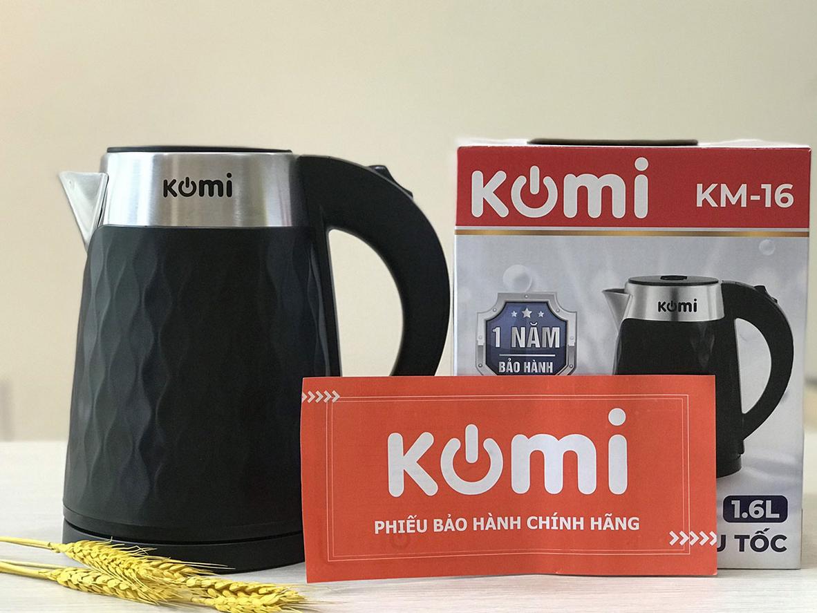 Dung tích 1.6 lít — đủ cho gia đình nhỏ.