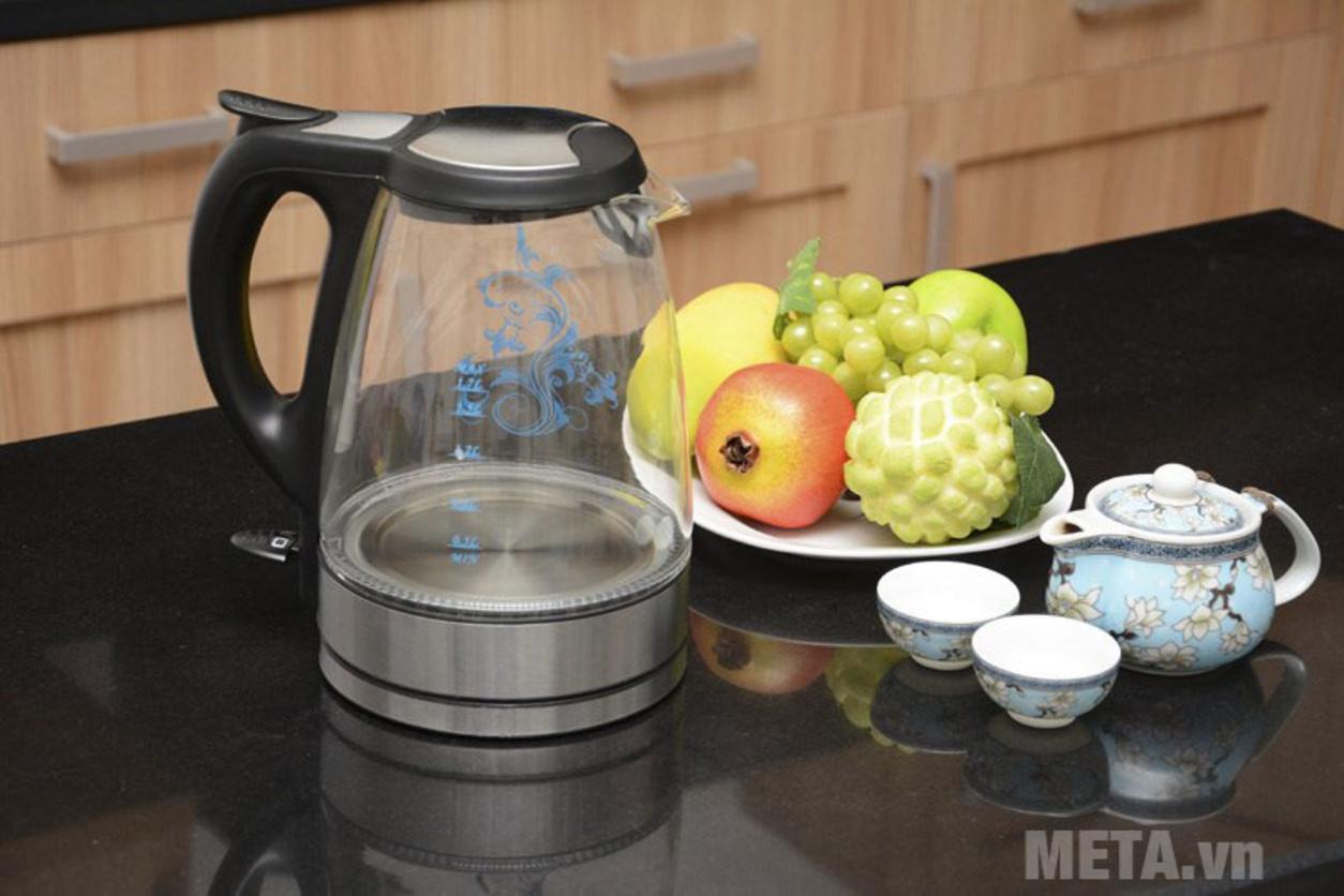 Dung tích 1.7 lít — đủ cho gia đình nhỏ