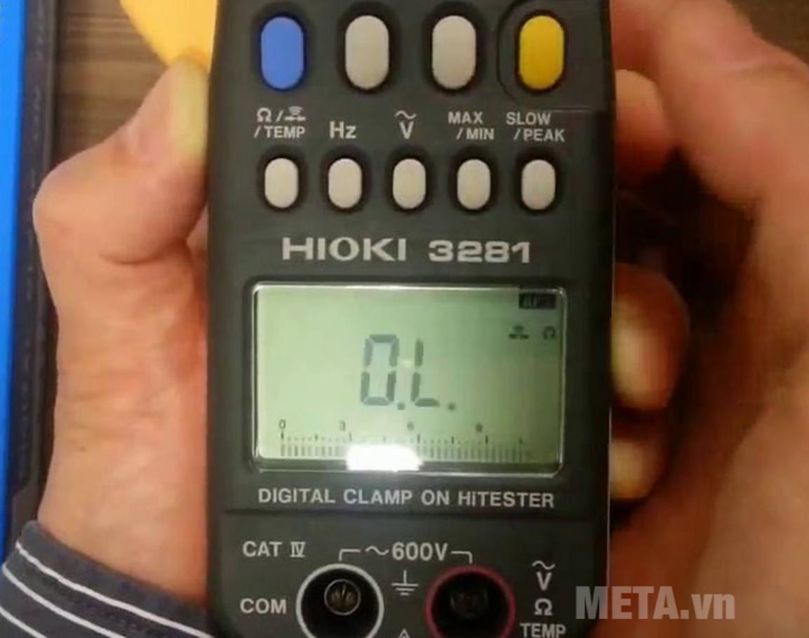 True RMS cho phép đo chính xác ngay cả với sóng méo.