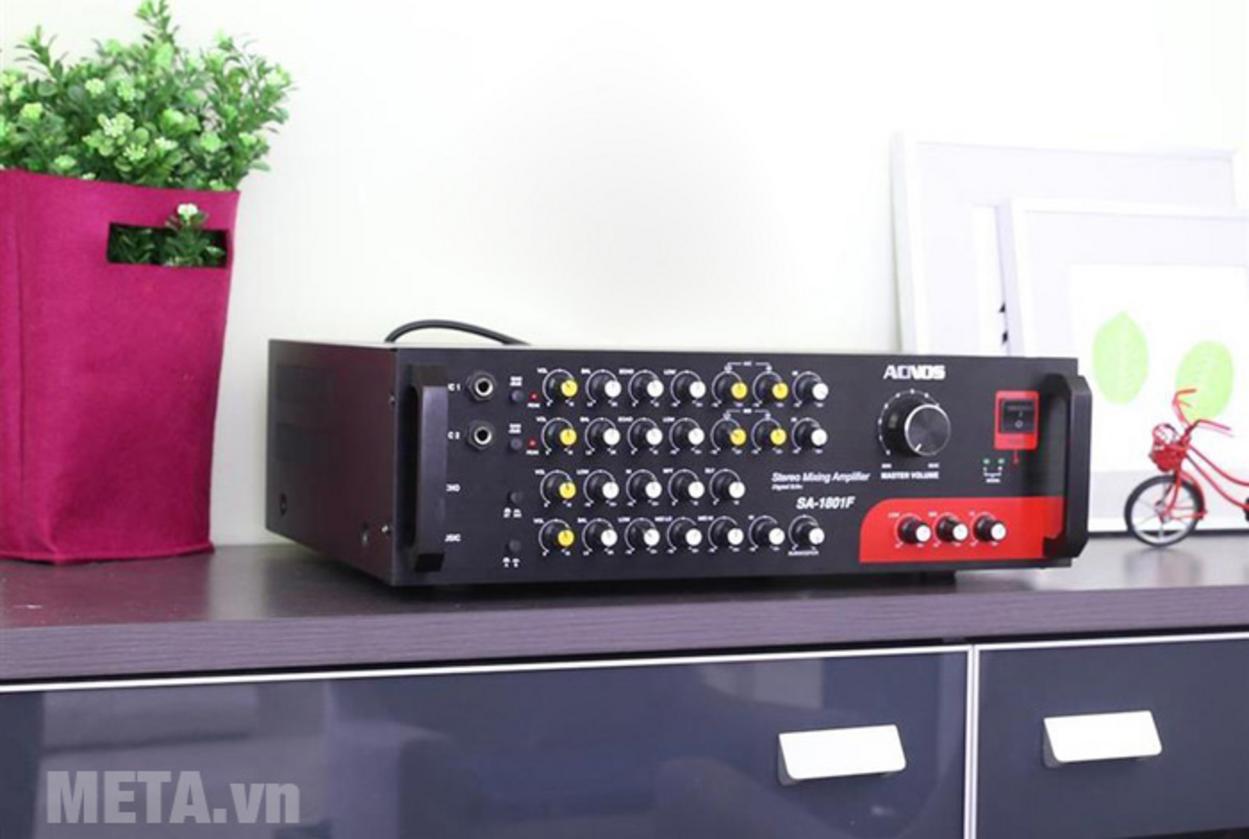 Chống hú và tinh chỉnh âm cho giọng hát tự nhiên.