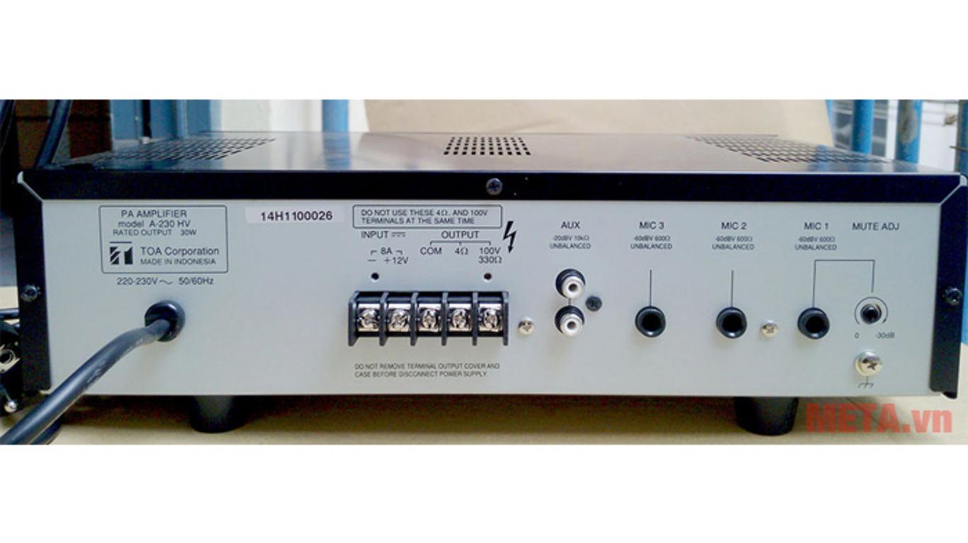 Cổng kết nối: MIC, AUX, REC OUT