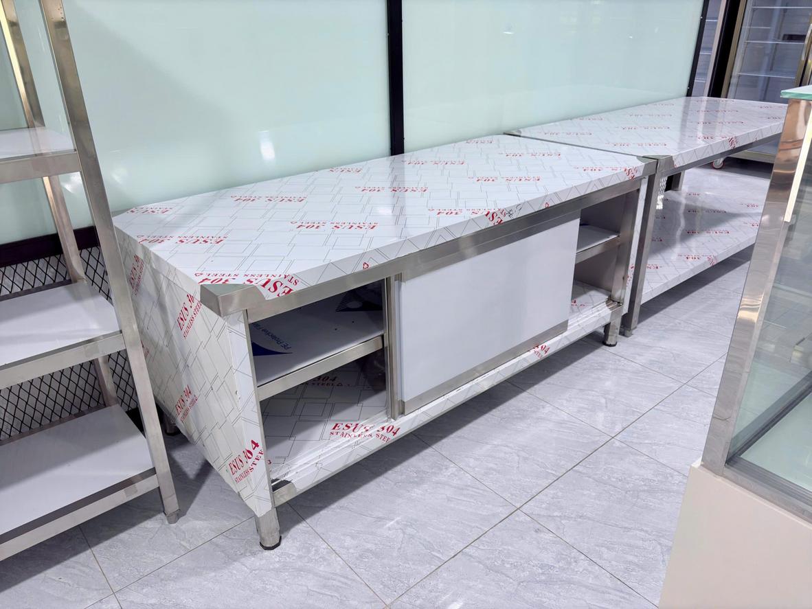 Tổng quan Bàn Tủ Inox 2 Cửa Lùa