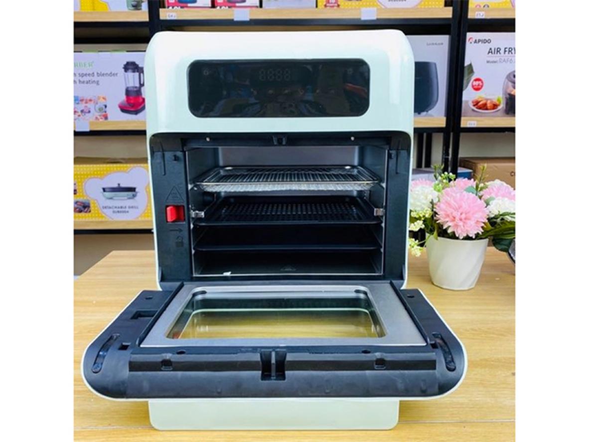 Bảng điều khiển điện tử với 8 chế độ nấu tự động