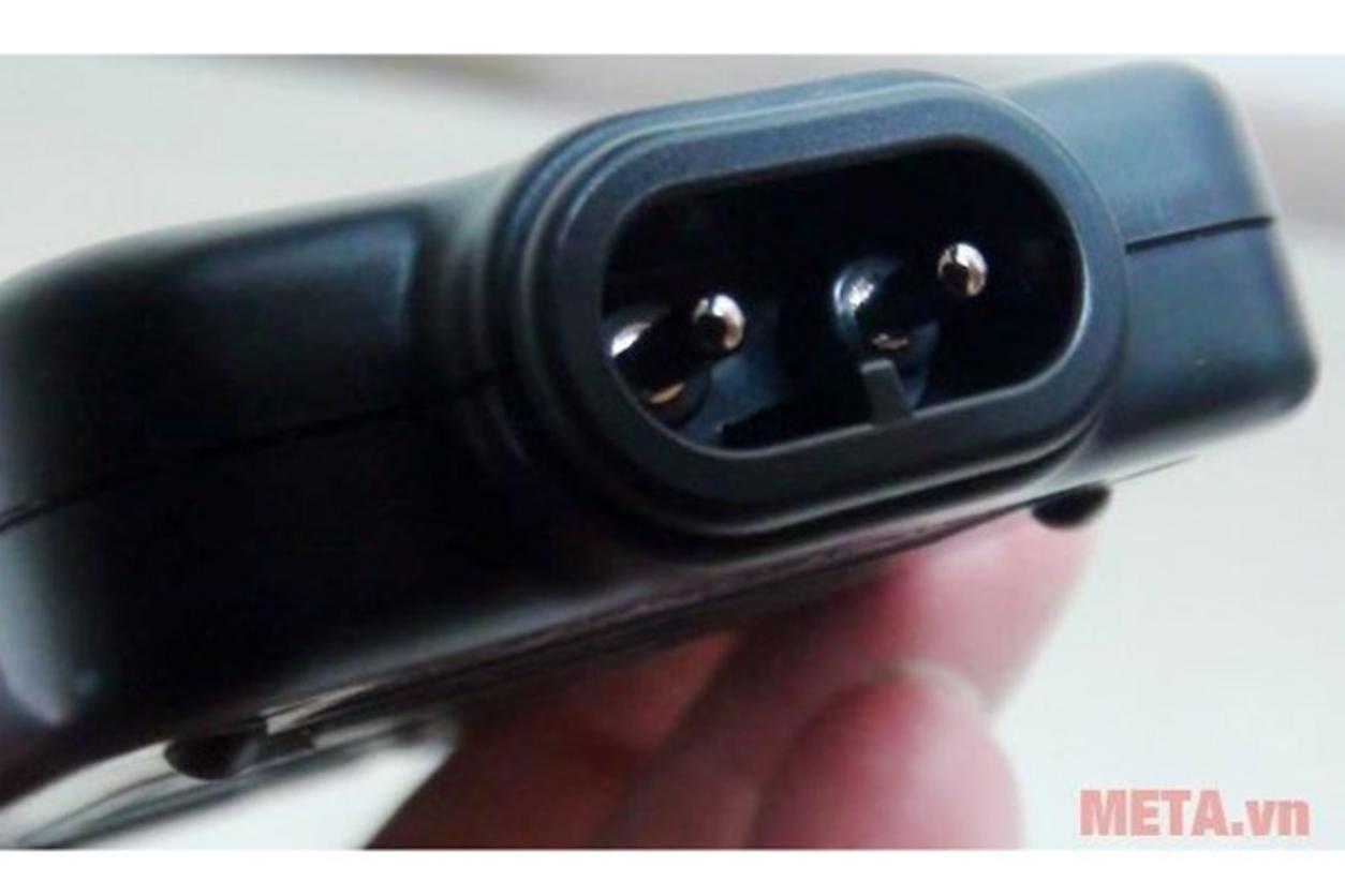 Pin CR2032 — thời gian dùng dài, thay thế dễ dàng.