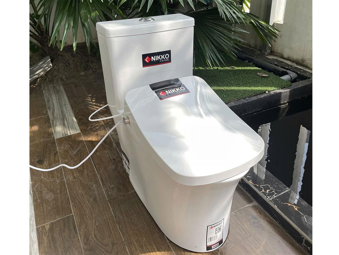 IPX4 và nhựa ABS — bền bỉ trong môi trường ẩm ướt.