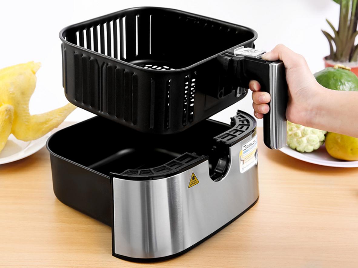 Lòng nồi phủ Greblon dễ vệ sinh, bền bỉ