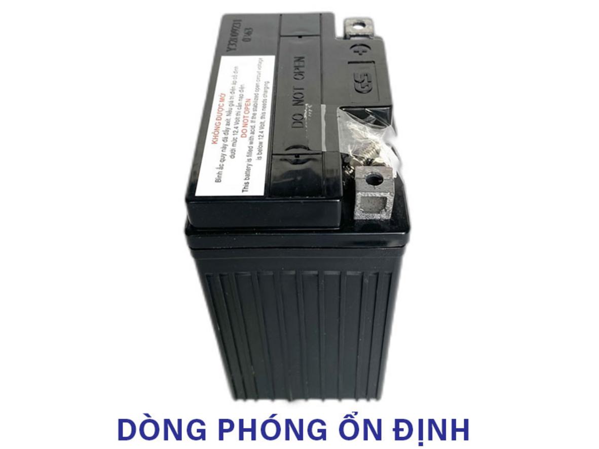 AGM: kín khí, không cần châm nước, phù hợp khí hậu nóng ẩm.