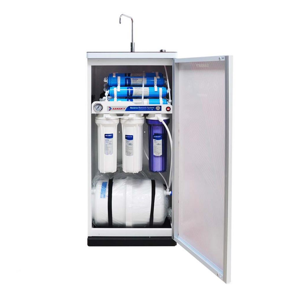 Minigraph: nước giàu hydrogen chảy vào ly, biểu tượng sức khỏe