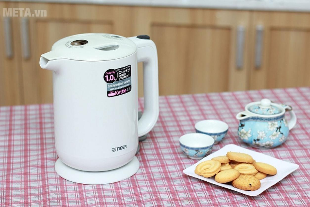 Công suất 1300W — đun nhanh, tiết kiệm thời gian.