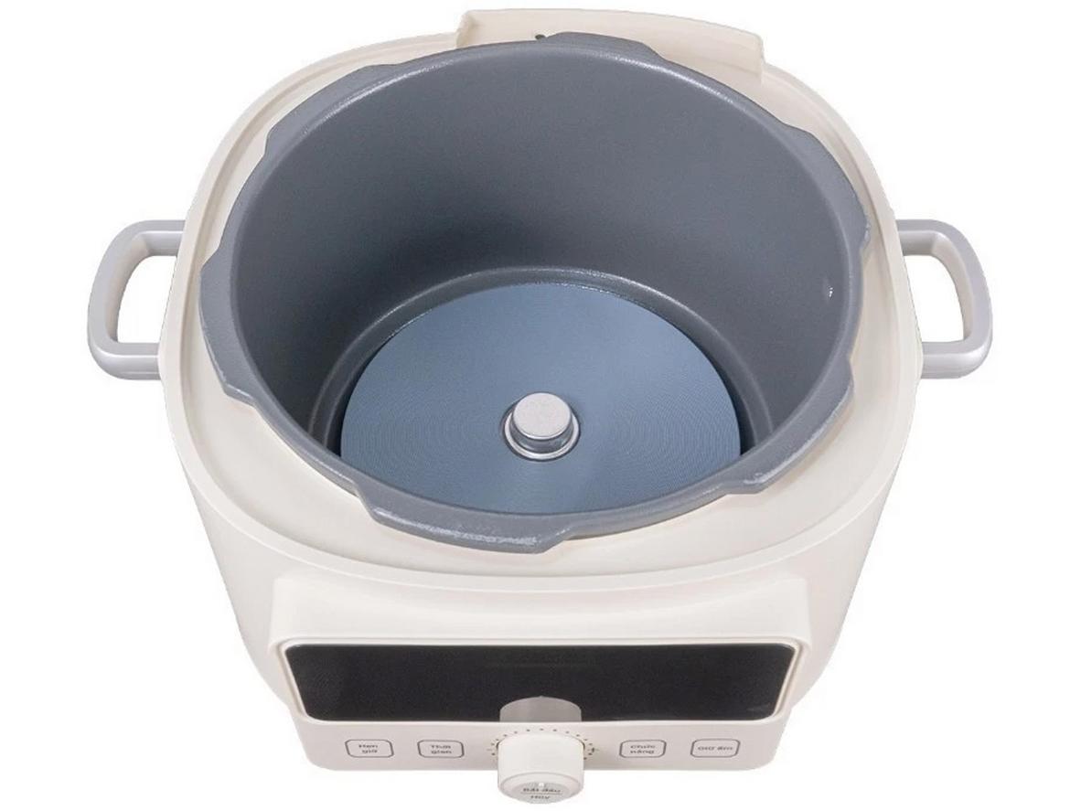 Công suất 1300W rút ngắn thời gian nấu