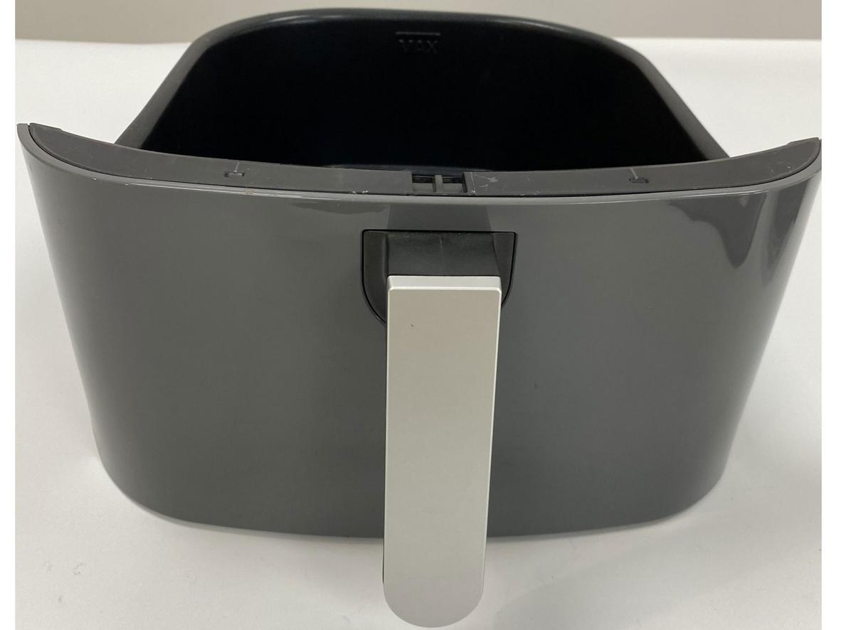 Bảng điều khiển cảm ứng và 10 chế độ nấu tự động