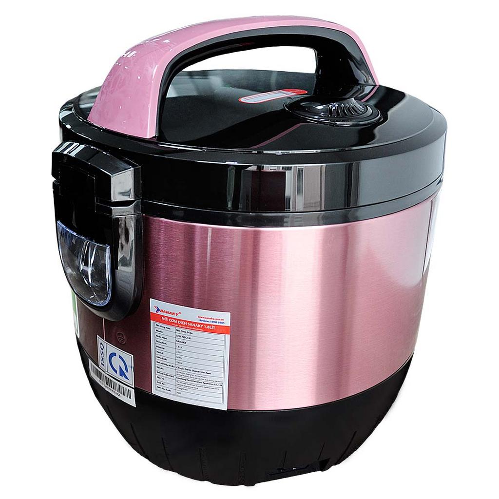 700W — nấu nhanh, tiêu thụ điện hợp lý.