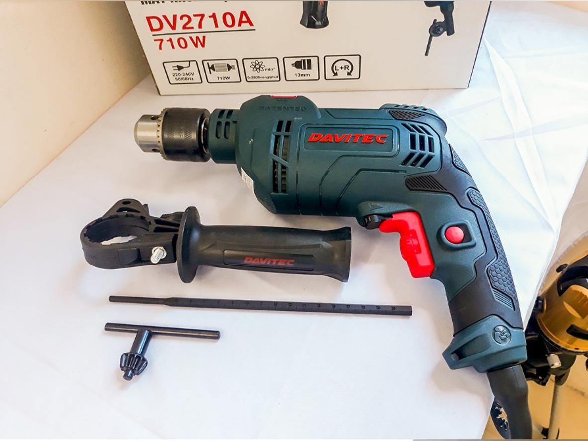 Công suất 710W cho hiệu suất khoan gia dụng