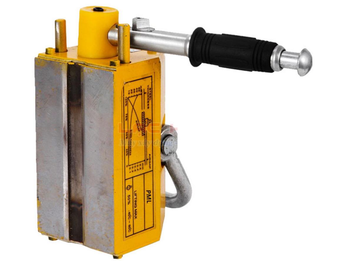 Tay gạt & chốt an toàn — vận hành nhanh, ít sai sót.