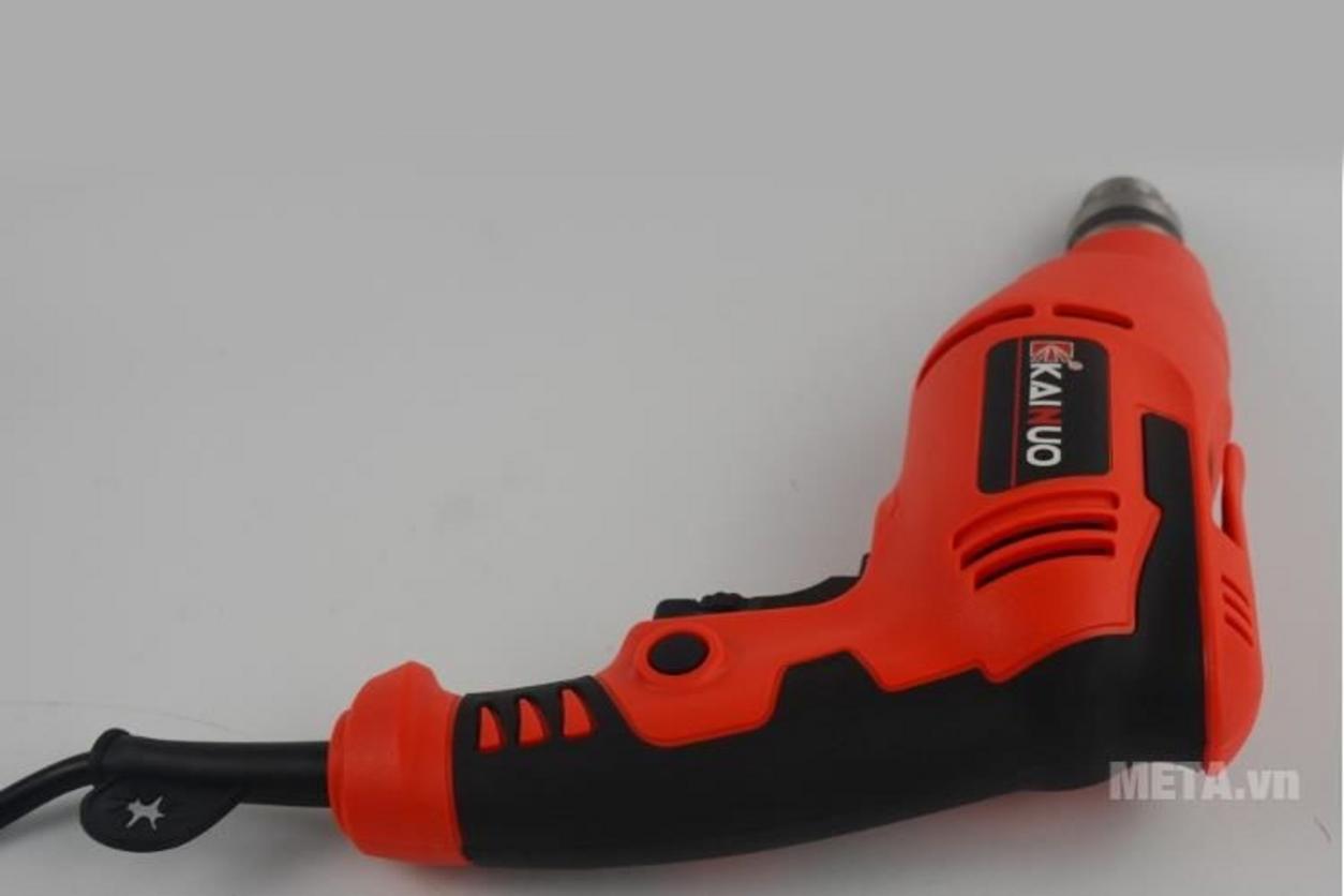 Đầu kẹp 10mm tự động — thay mũi dễ dàng.