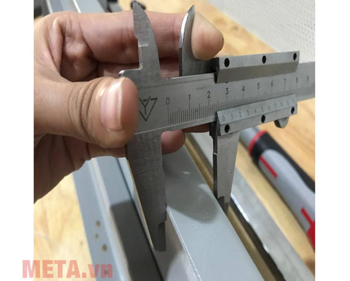 Đế kim loại dày 2.5 mm