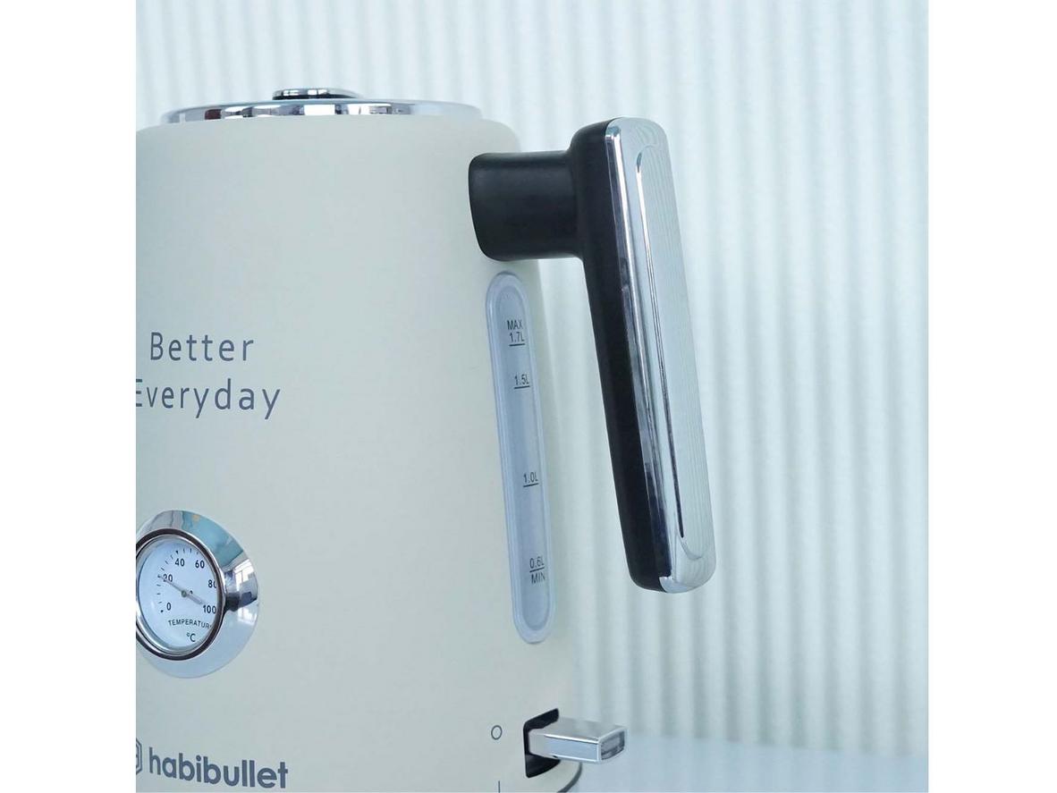 Đế Strix chuẩn Anh — tự ngắt an toàn khi sôi và khi cạn nước.