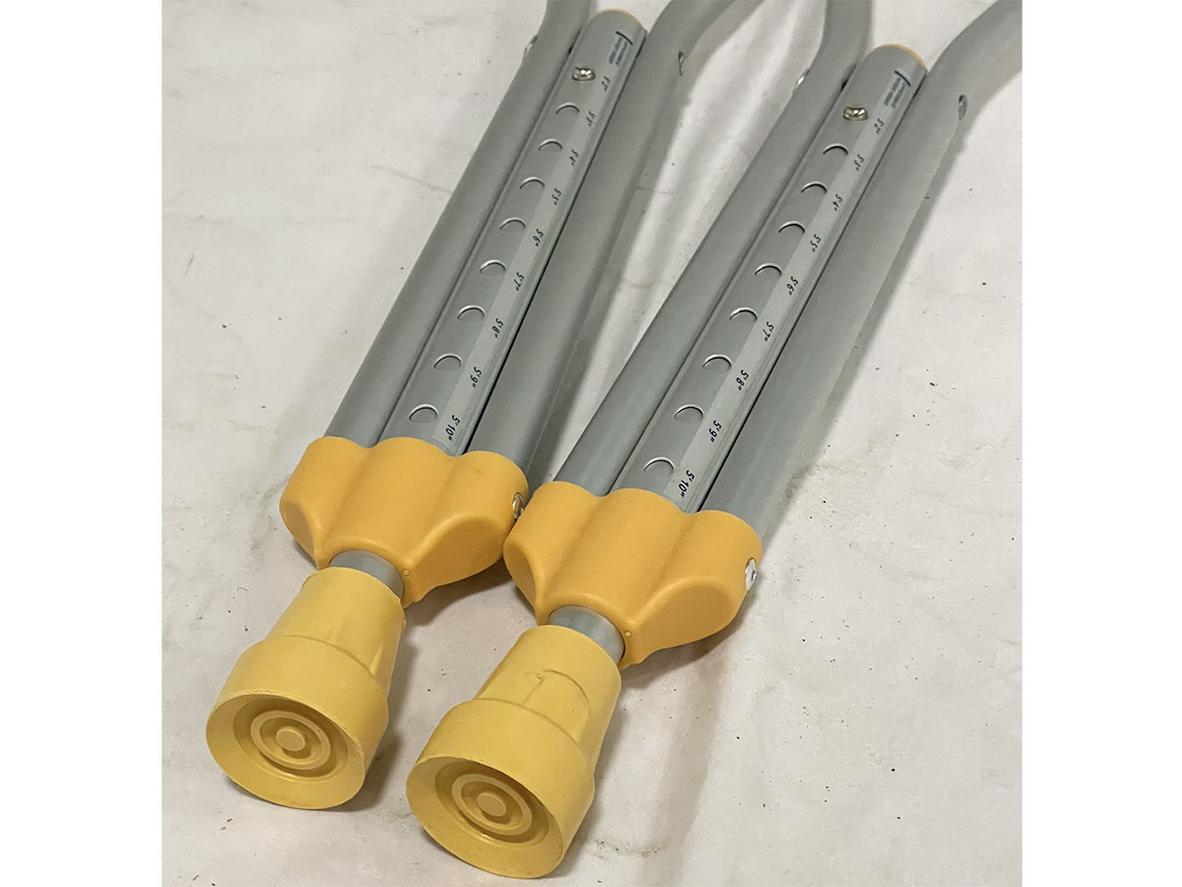 Điều chỉnh chiều cao 115–155 cm — phù hợp nhiều vóc dáng.