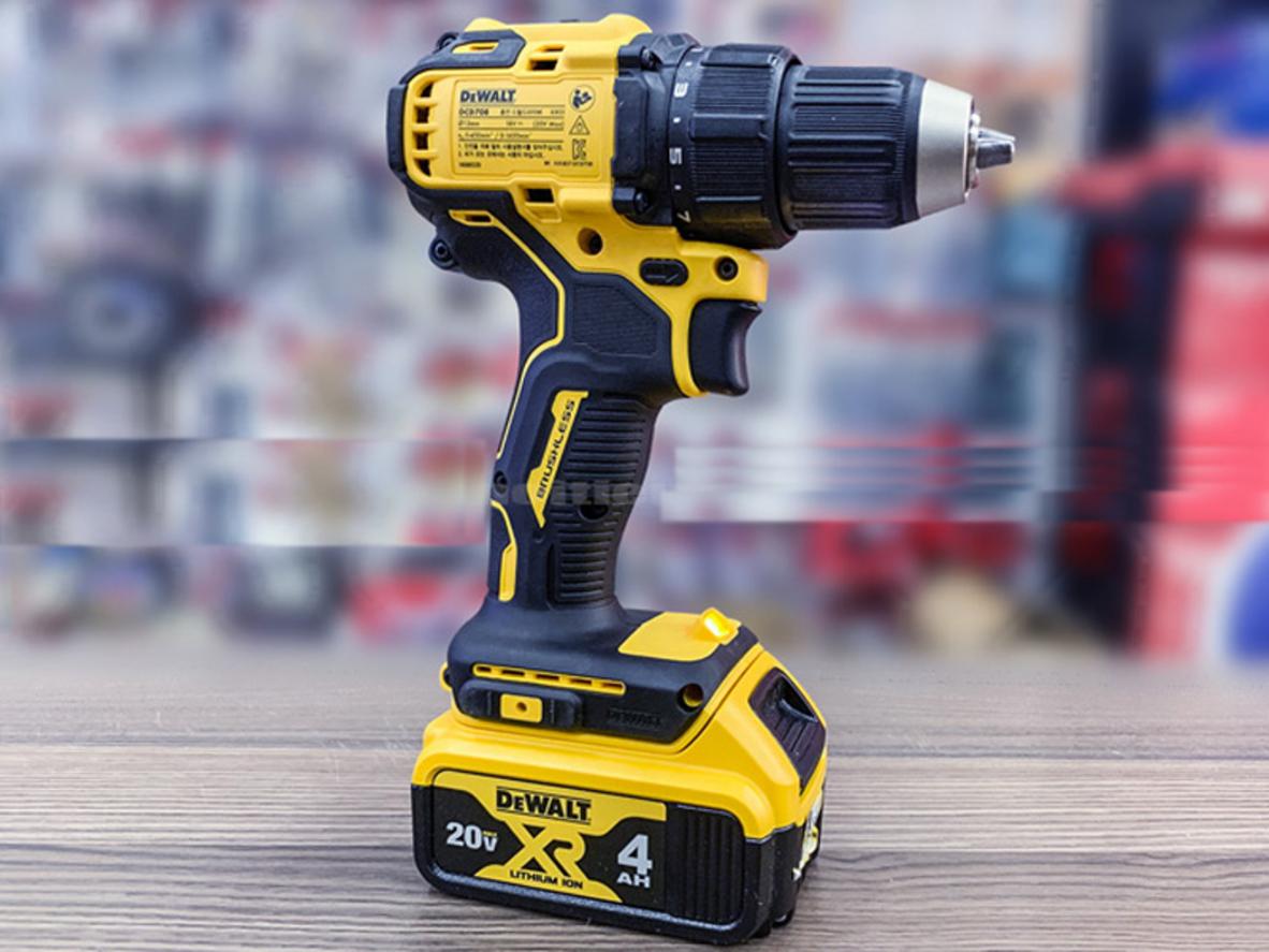 Động cơ Brushless trên DCD708M1