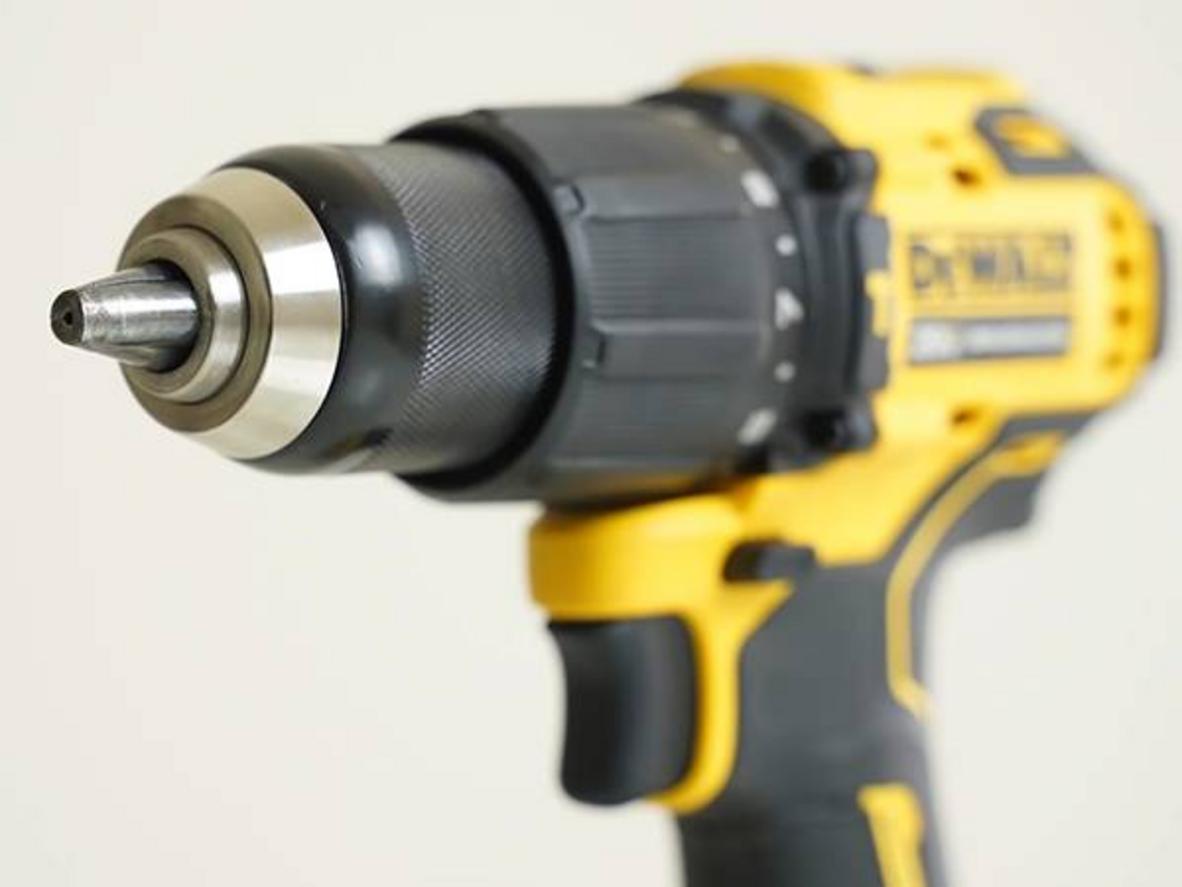Động cơ brushless DeWalt DCD709D2