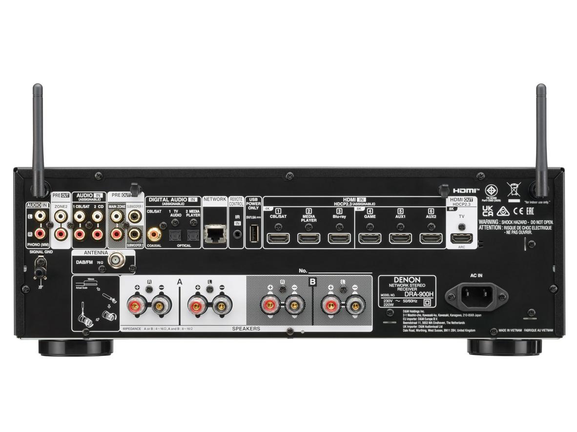 Dual sub để bass cân bằng trong phòng.