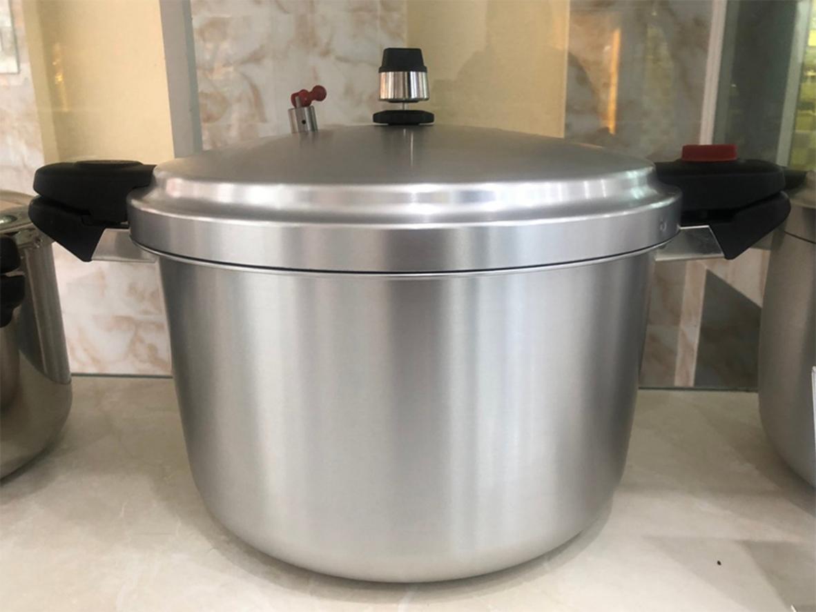 Dung tích 23L — phục vụ 45-50 suất