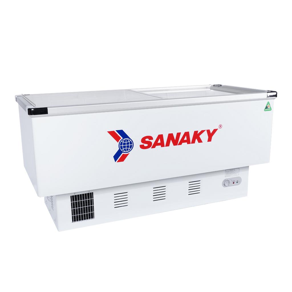 Khoang tủ chứa 516L trưng bày kem, nước ngọt và thực phẩm đông lạnh Hình minh họa kệ sản phẩm bên trong.