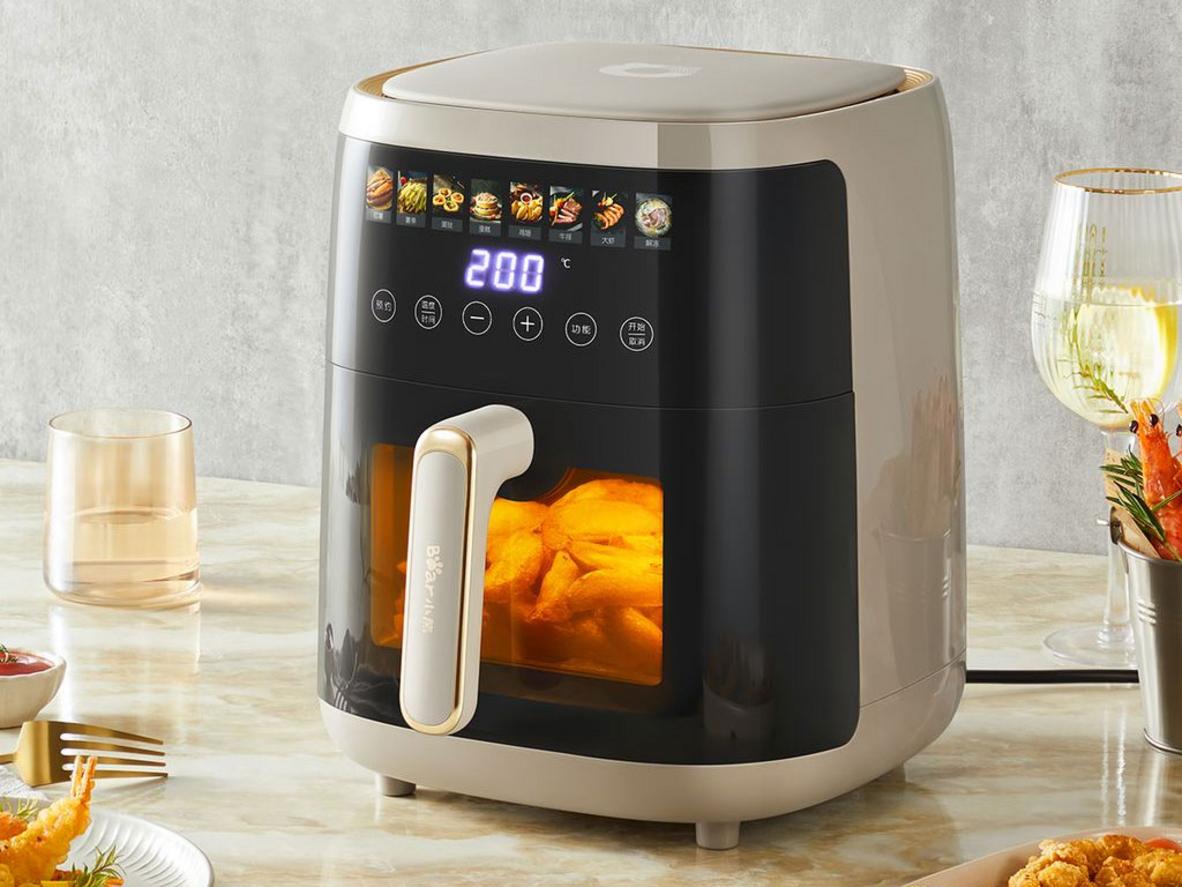 Dung tích 5 lít, công suất 1500W — phù hợp gia đình 3–5 người